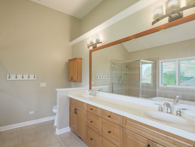 618 Pine Street, Sugar Grove, IL 60554