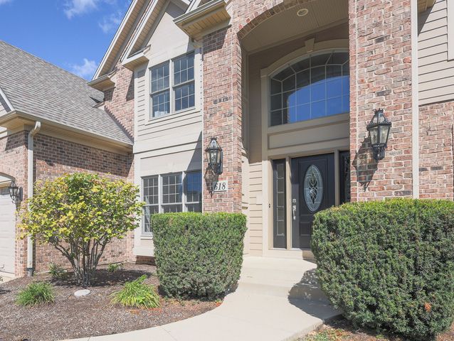 618 Pine Street, Sugar Grove, IL 60554