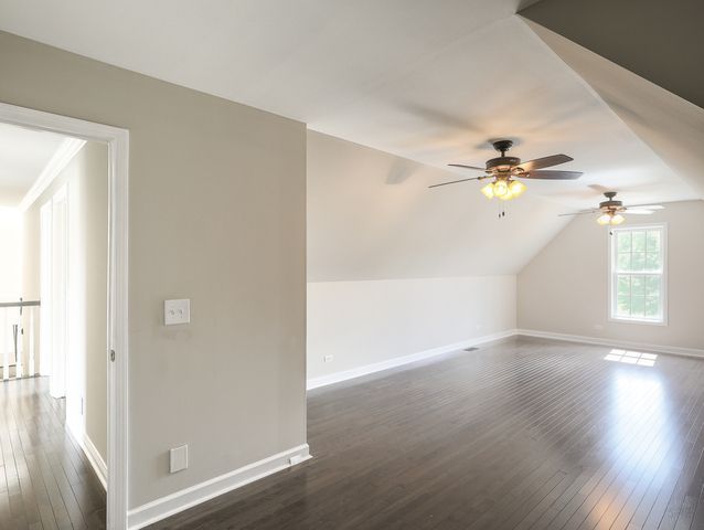 618 Pine Street, Sugar Grove, IL 60554