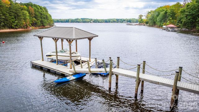 4246 Sigmon Cove Lane, Terrell, NC 28682