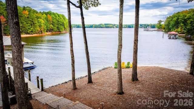 4246 Sigmon Cove Lane, Terrell, NC 28682