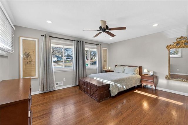 5239 Howe Drive, Roeland Park, KS 66205