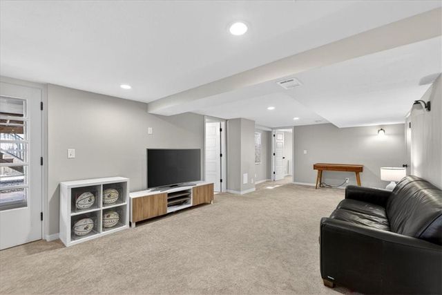 5239 Howe Drive, Roeland Park, KS 66205