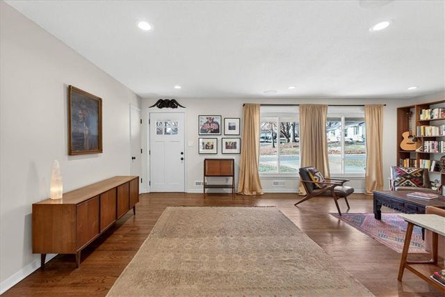 5239 Howe Drive, Roeland Park, KS 66205