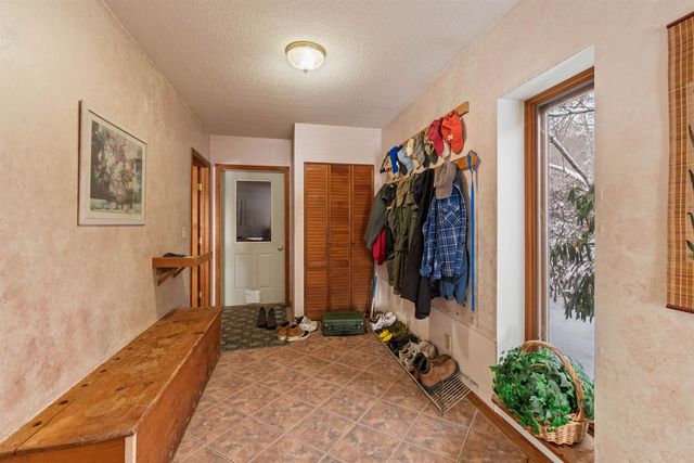 49 Nashville Road, Jericho, VT 05465