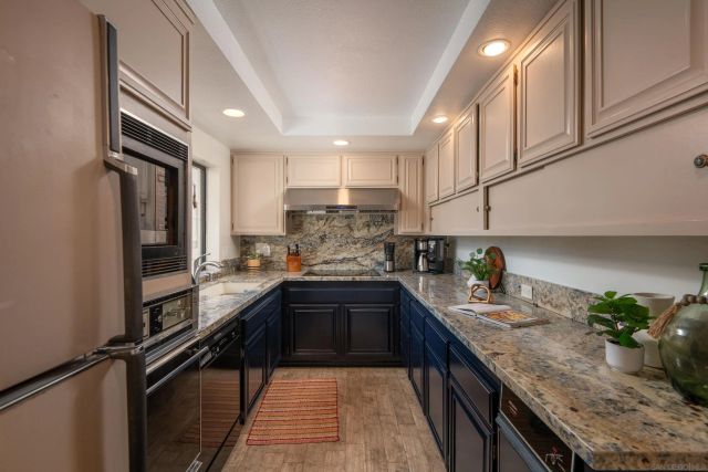 7975 Caminito Del Cid, La Jolla, CA 92037