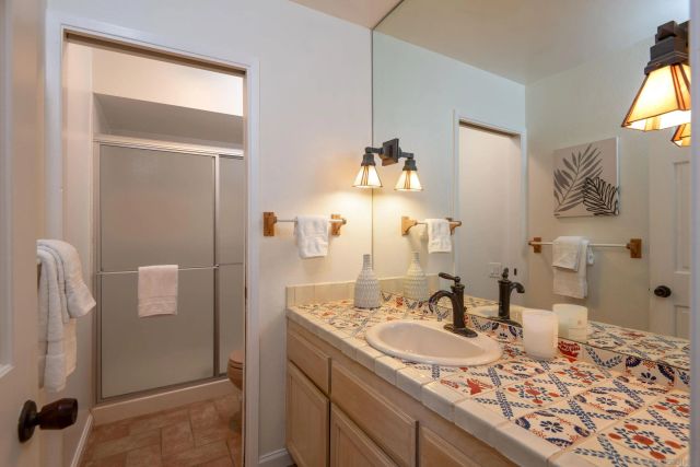 7975 Caminito Del Cid, La Jolla, CA 92037