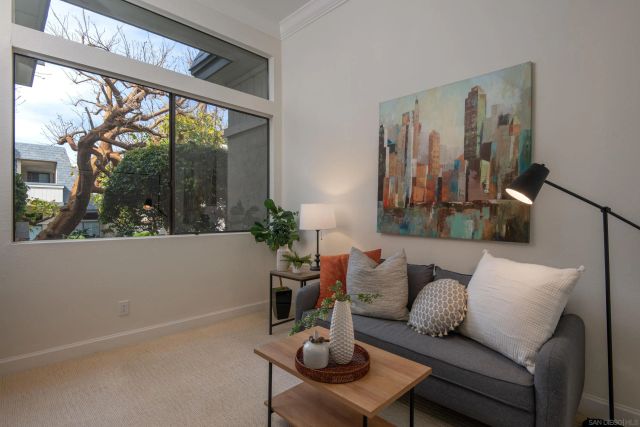 7975 Caminito Del Cid, La Jolla, CA 92037