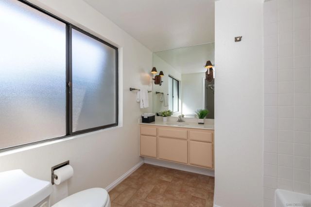 7975 Caminito Del Cid, La Jolla, CA 92037