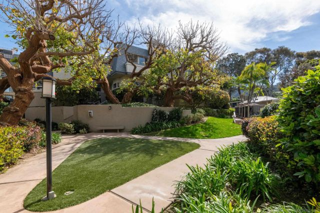 7975 Caminito Del Cid, La Jolla, CA 92037