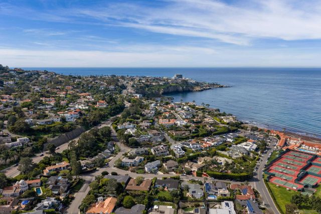 7975 Caminito Del Cid, La Jolla, CA 92037