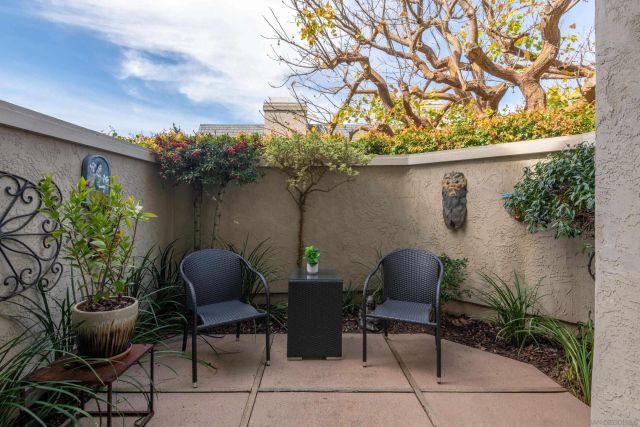 7975 Caminito Del Cid, La Jolla, CA 92037