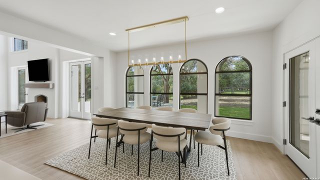 8711 Deer Leap, Boerne, TX 78015