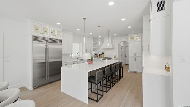 8711 Deer Leap, Boerne, TX 78015