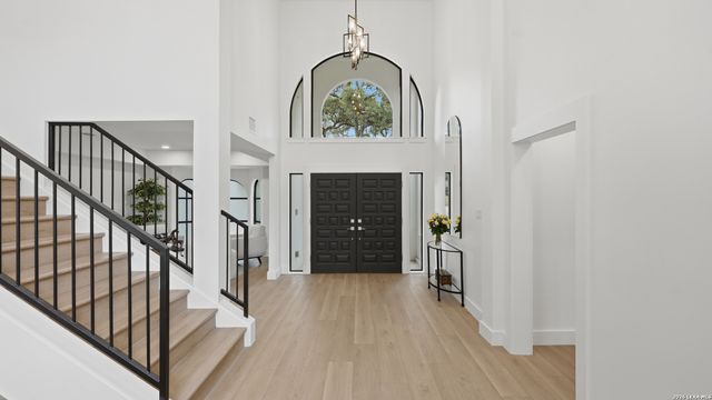 8711 Deer Leap, Boerne, TX 78015