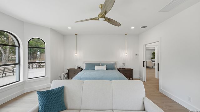 8711 Deer Leap, Boerne, TX 78015
