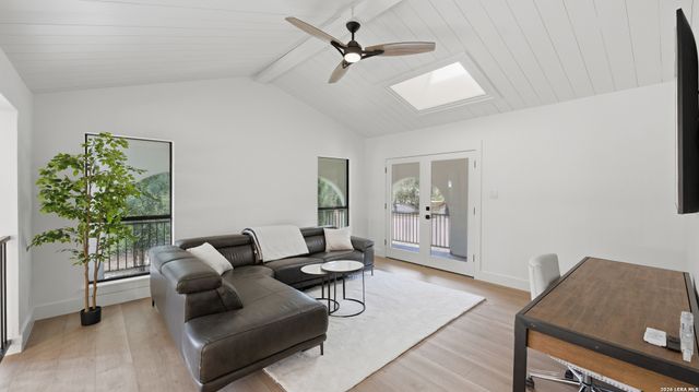 8711 Deer Leap, Boerne, TX 78015