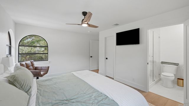 8711 Deer Leap, Boerne, TX 78015
