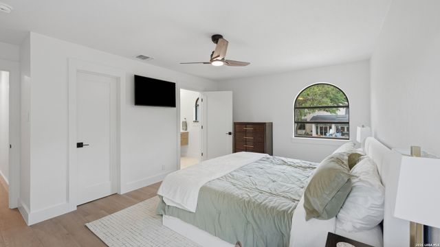 8711 Deer Leap, Boerne, TX 78015