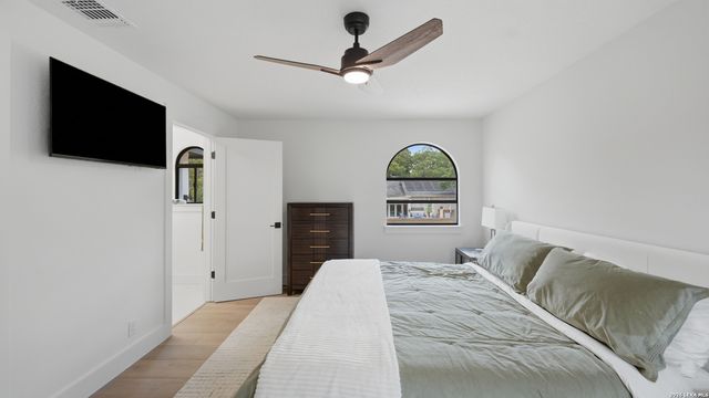 8711 Deer Leap, Boerne, TX 78015