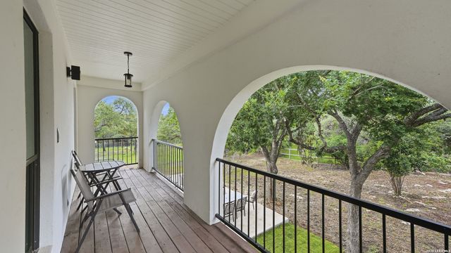 8711 Deer Leap, Boerne, TX 78015