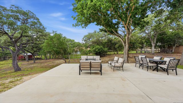 8711 Deer Leap, Boerne, TX 78015