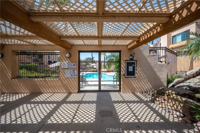 25671 Le Parc 8, Lake Forest, CA 92630