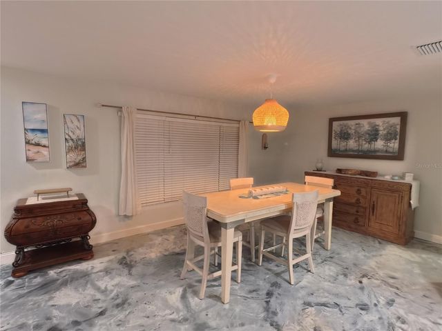 6107 9TH AVENUE W, Bradenton, FL 34209