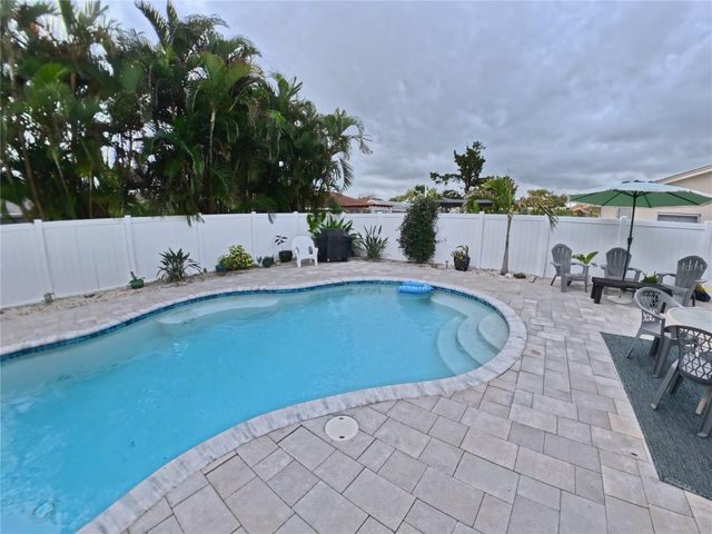 6107 9TH AVENUE W, Bradenton, FL 34209