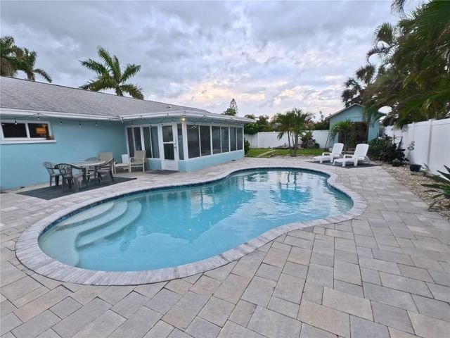 6107 9TH AVENUE W, Bradenton, FL 34209