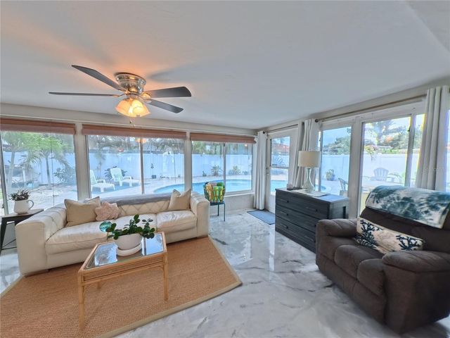 6107 9TH AVENUE W, Bradenton, FL 34209