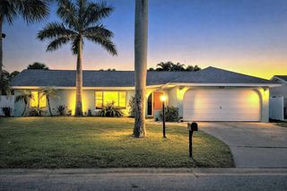 6107 9TH AVENUE W, Bradenton, FL 34209