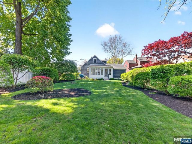 832 Summit Avenue, Hackensack, NJ 07601