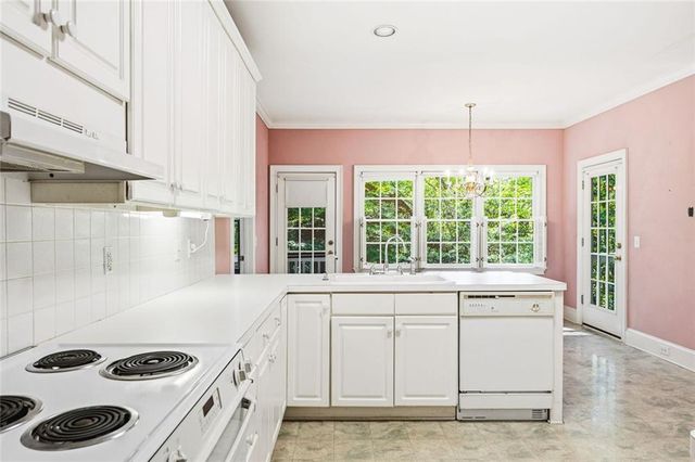 479 S Hillcrest Drive, Marietta, GA 30064