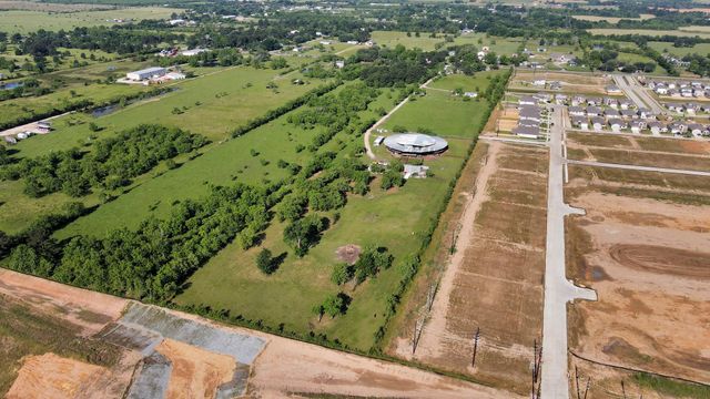21512 Binford Road, Waller, TX 77484