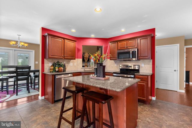 729 WESTLAND COURT, Mechanicsburg, PA 17055