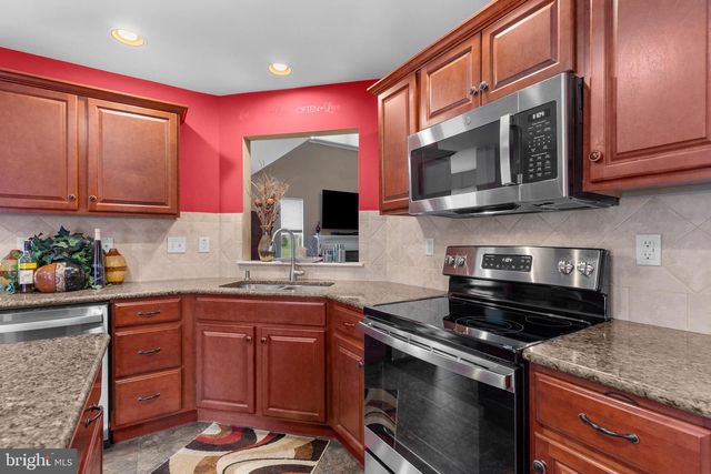 729 WESTLAND COURT, Mechanicsburg, PA 17055
