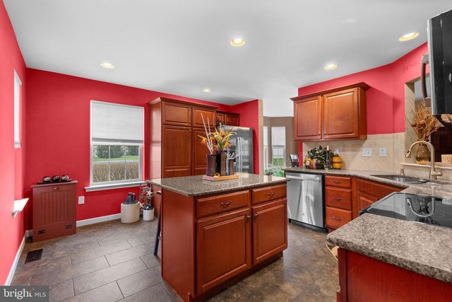 729 WESTLAND COURT, Mechanicsburg, PA 17055