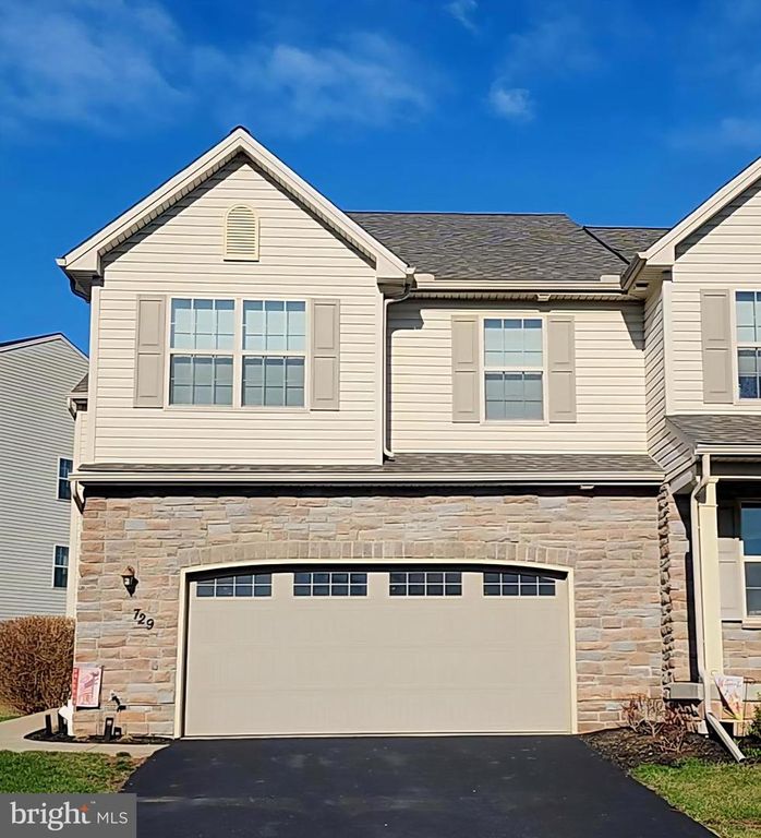 729 WESTLAND COURT, Mechanicsburg, PA 17055