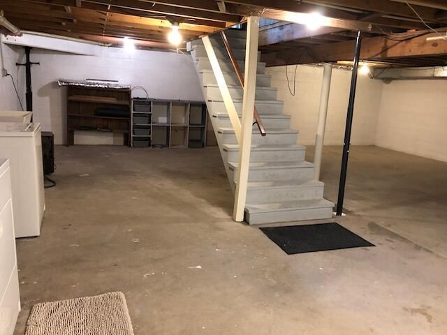 15190 Leonard Road, Spring Lake, MI 49456