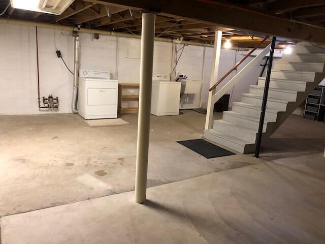 15190 Leonard Road, Spring Lake, MI 49456