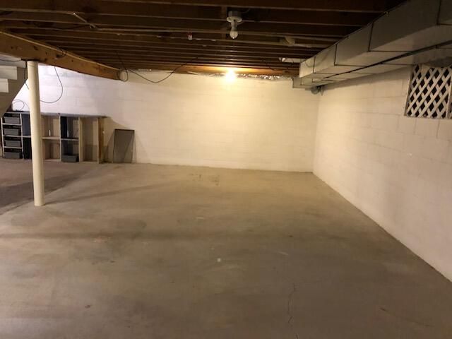 15190 Leonard Road, Spring Lake, MI 49456