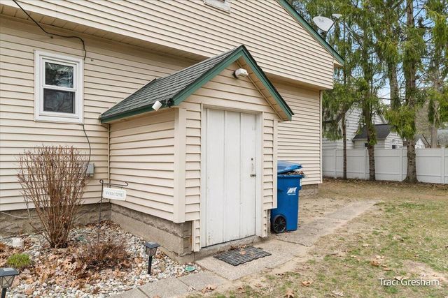 15190 Leonard Road, Spring Lake, MI 49456