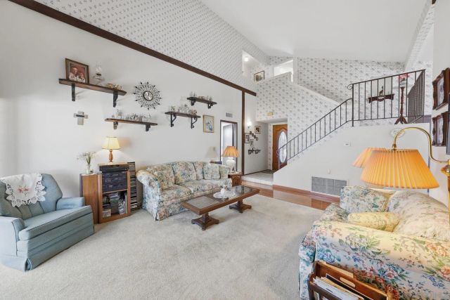 13849 Gorrion Ct, El Cajon, CA 92021