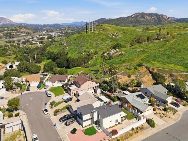 13849 Gorrion Ct, El Cajon, CA 92021