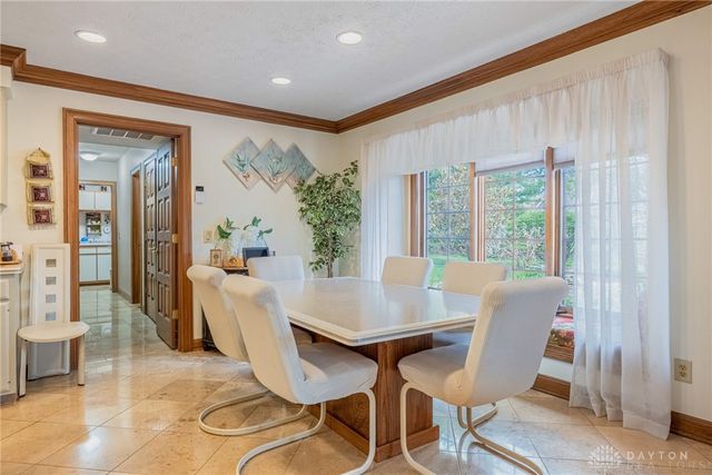 861 Kelsey Court, Washington Twp, OH 45458