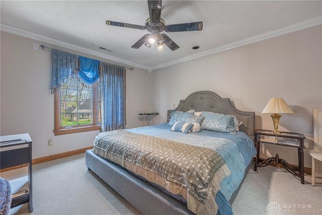 861 Kelsey Court, Washington Twp, OH 45458