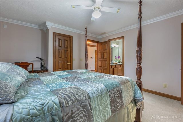 861 Kelsey Court, Washington Twp, OH 45458