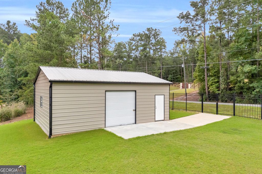 1009 Honey Lane, Loganville, GA 30052 — photo 3
