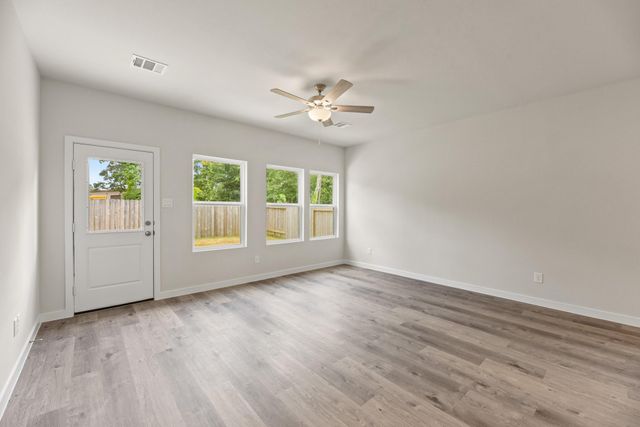 17801 Lionheart Road, Conroe, TX 77306